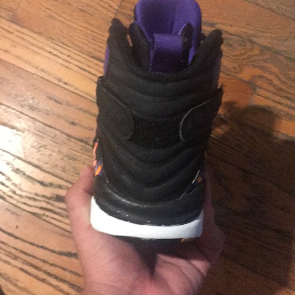 JORDAN 8 THREE PEAT - Picture 3 of 8